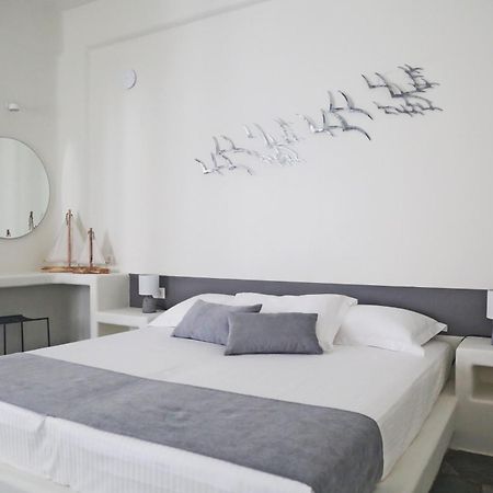 Dafni'S Philoxenia Aparthotel เนาซา ภายนอก รูปภาพ