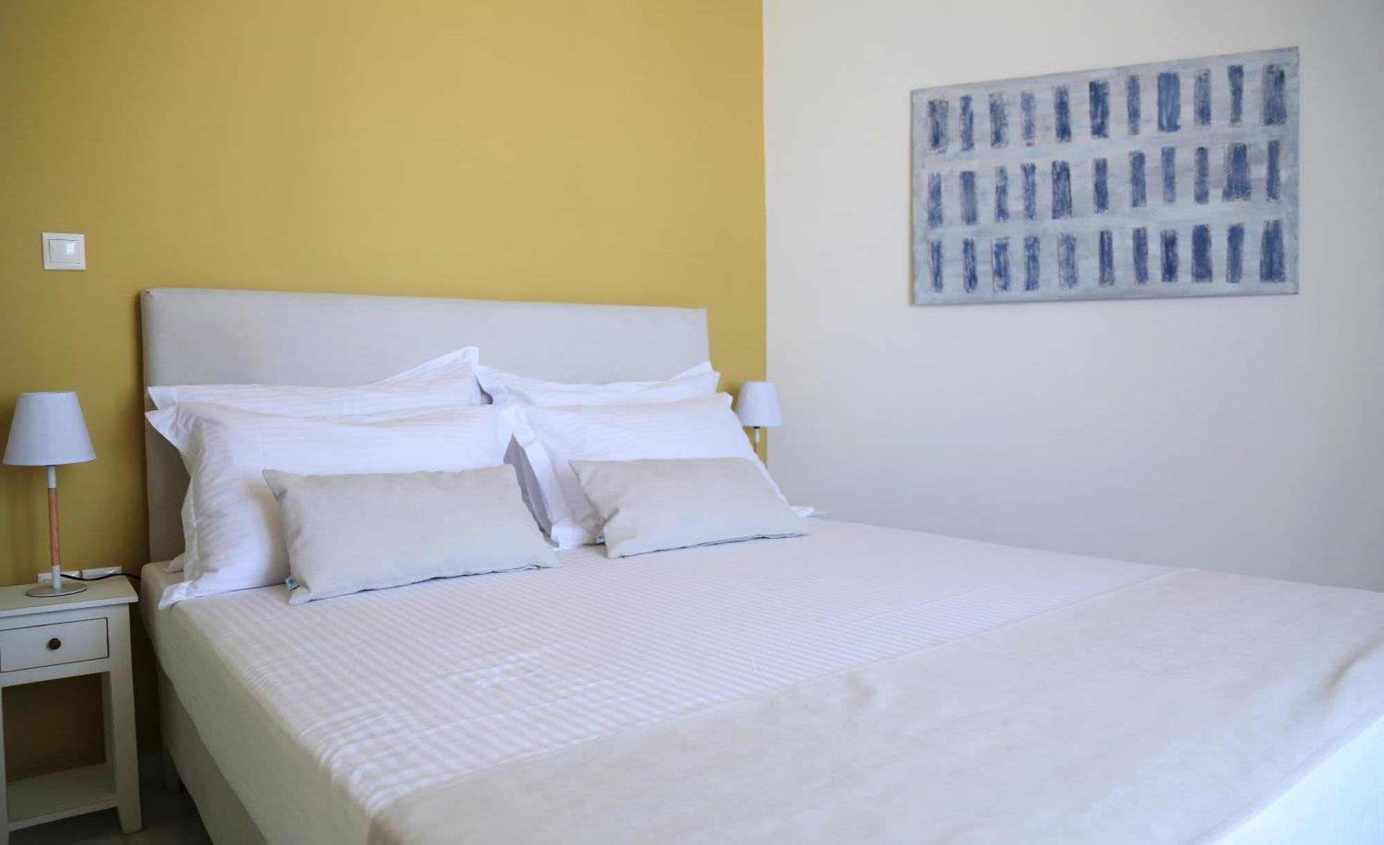 Dafni'S Philoxenia Aparthotel เนาซา ภายนอก รูปภาพ