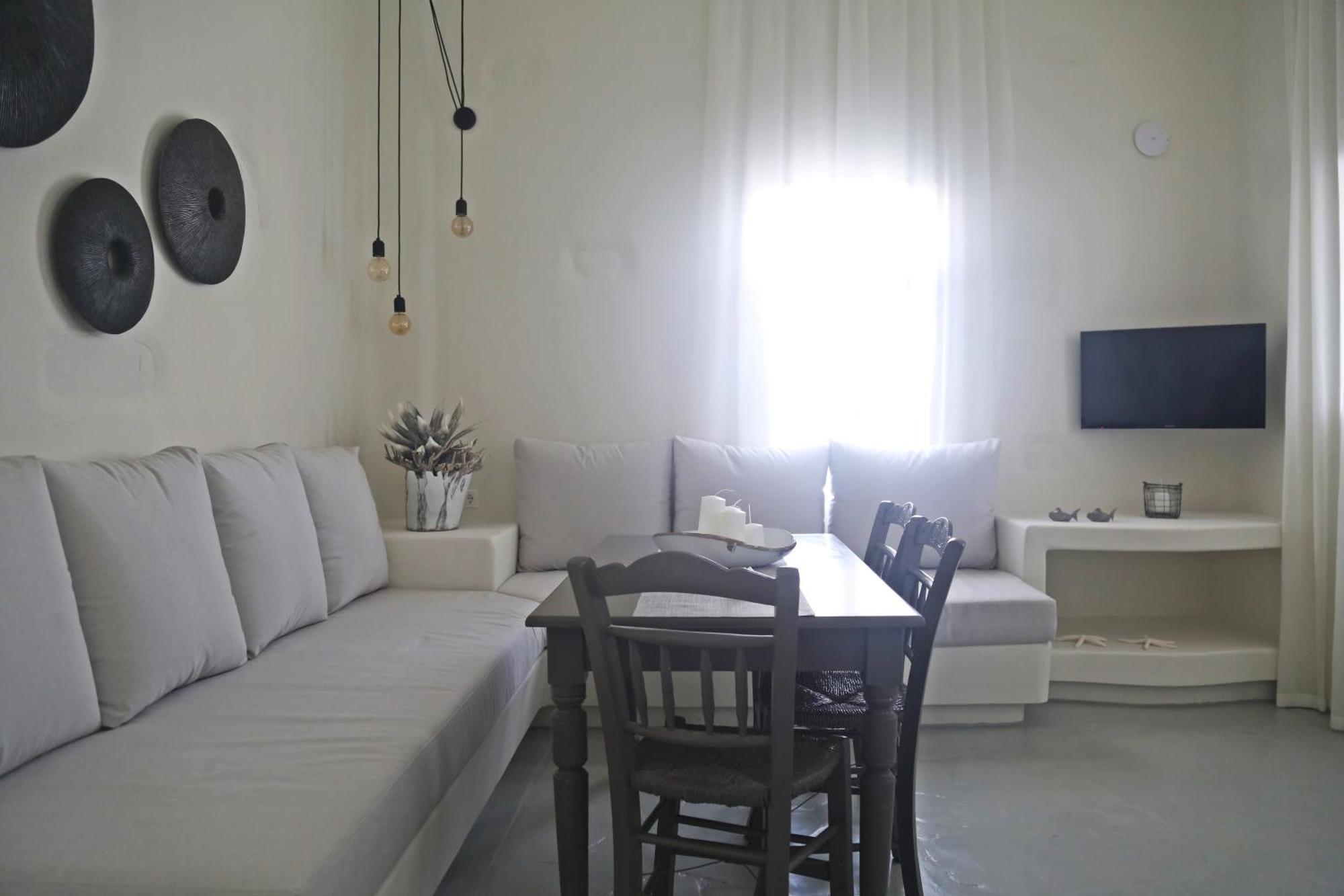 Dafni'S Philoxenia Aparthotel เนาซา ห้อง รูปภาพ