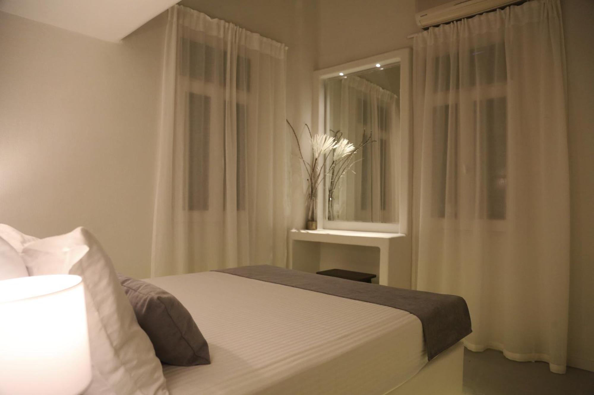 Dafni'S Philoxenia Aparthotel เนาซา ภายนอก รูปภาพ