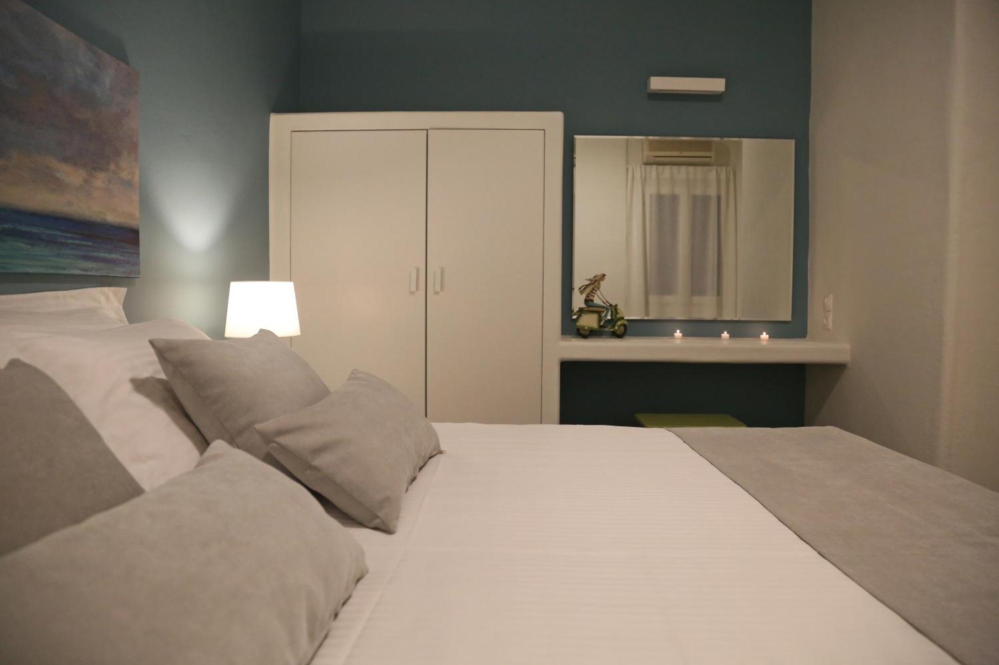 Dafni'S Philoxenia Aparthotel เนาซา ภายนอก รูปภาพ