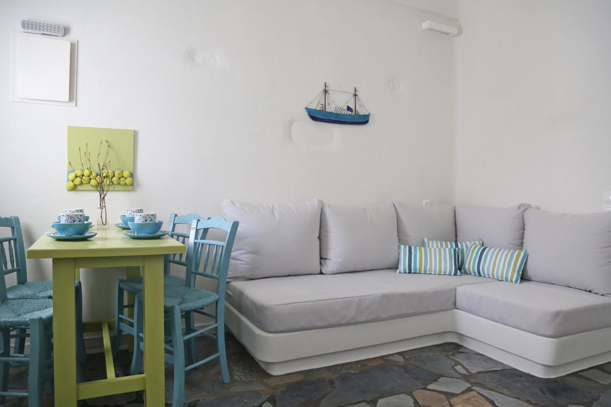 Dafni'S Philoxenia Aparthotel เนาซา ห้อง รูปภาพ
